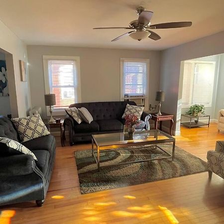 Three Bed One Bath Apt 25 Mins To Nyc Belleville Dış mekan fotoğraf